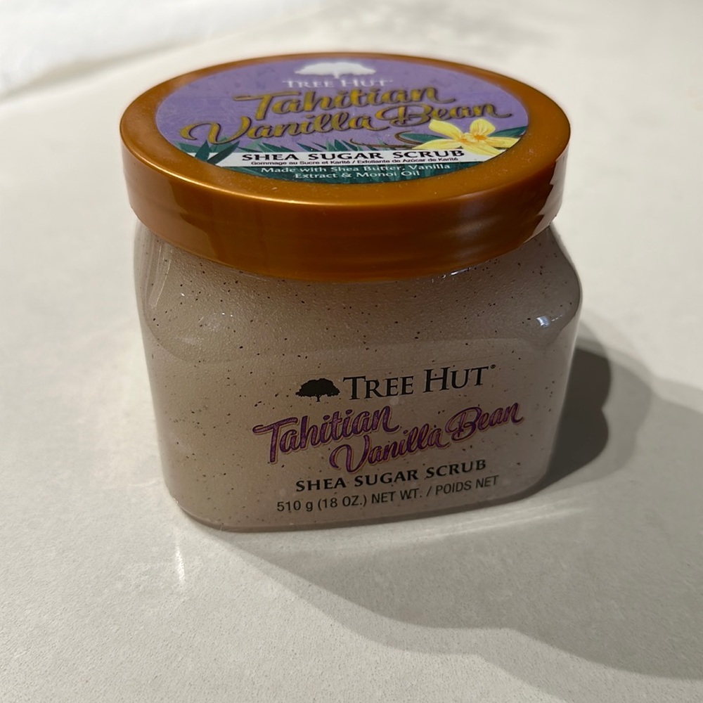 NEW - Tree Hut Tahitian Vanilla Bean Shea Body Scrub